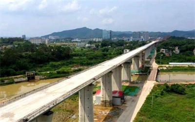 来宾西金铁路